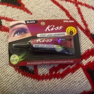 Kiss Black Strip Lash Adhesive with Aloe